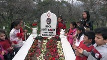 'Koca Seyit' anıt ve mezarına ziyaretçi akını - BALIKESİR