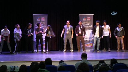 Ünlü oyuncu Uğur Bilgin: “Ya gülmezlerse korkusu hep oluyor”