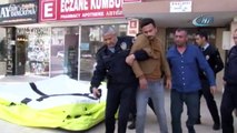 İntihara kalkışan genci polis teselli etti