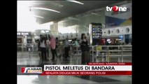 Pistol Meletus Di Bandara