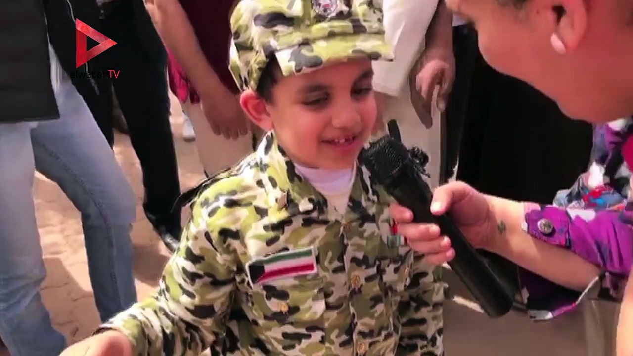 طفل يغني "يا حبيبتي يا مصر" في الكويت احتفالا ب...
