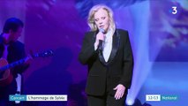 Concert : Sylvie Vartan rend hommage à Johnny Hallyday