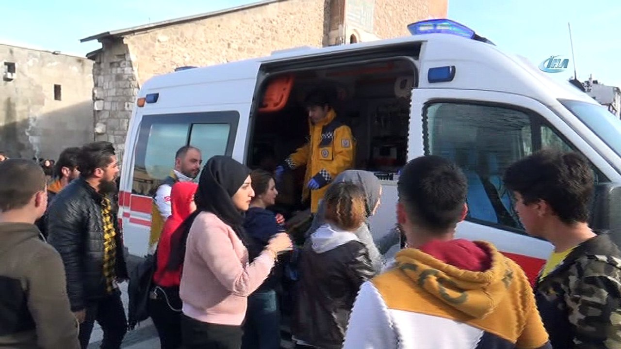 Arkadaşlar arasında bıçaklı kavga: 1 yaralı