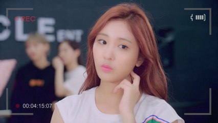 더 미라클 - 슈퍼스타 vs 슈퍼쭈구리 [시즌 1: 1화]