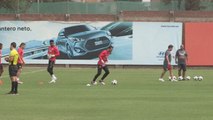 Perú completa su última práctica para amistosos ante Croacia e Islandia
