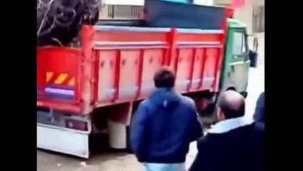 [MP4 360p] Top 10 - Indian Funny Videos 2016 - Whatsapp Funny Videos Compilation #2 - TheFunnies