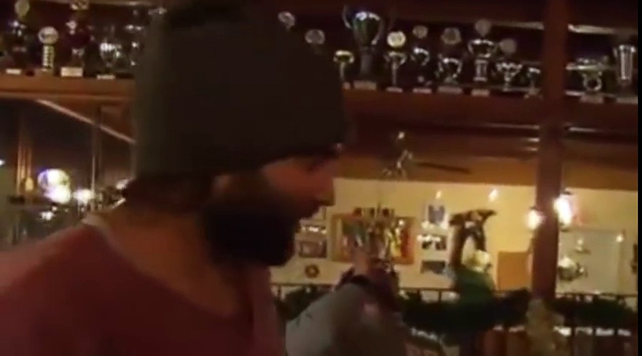 Alex SUCHT eine neue!❤.mp4 - Lustige Videos