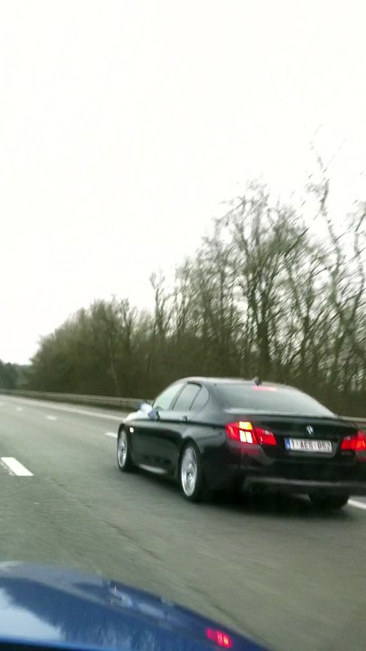 Comportement dangereux sur l'autoroute