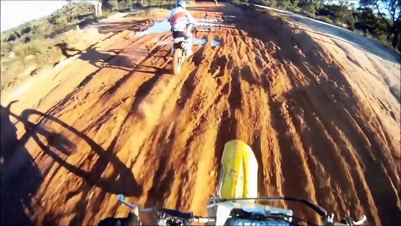 BMW 335D 350 cvs VS HONDA TURBO 0.8 bar 430 cvs