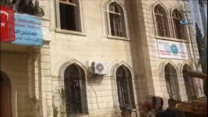 - Afrin'e Türk Bayrağı Böyle Dikildi