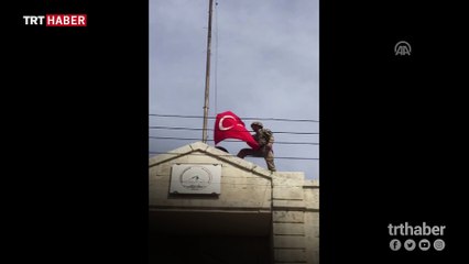 YPG/PKK'nın SÖZDE yönetim binasına Türk bayrağı çekildi