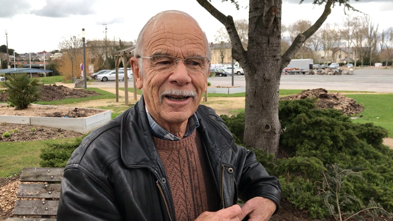 Le bruit du V8 de la Simca marly Versailles 1957 de Martin Briand