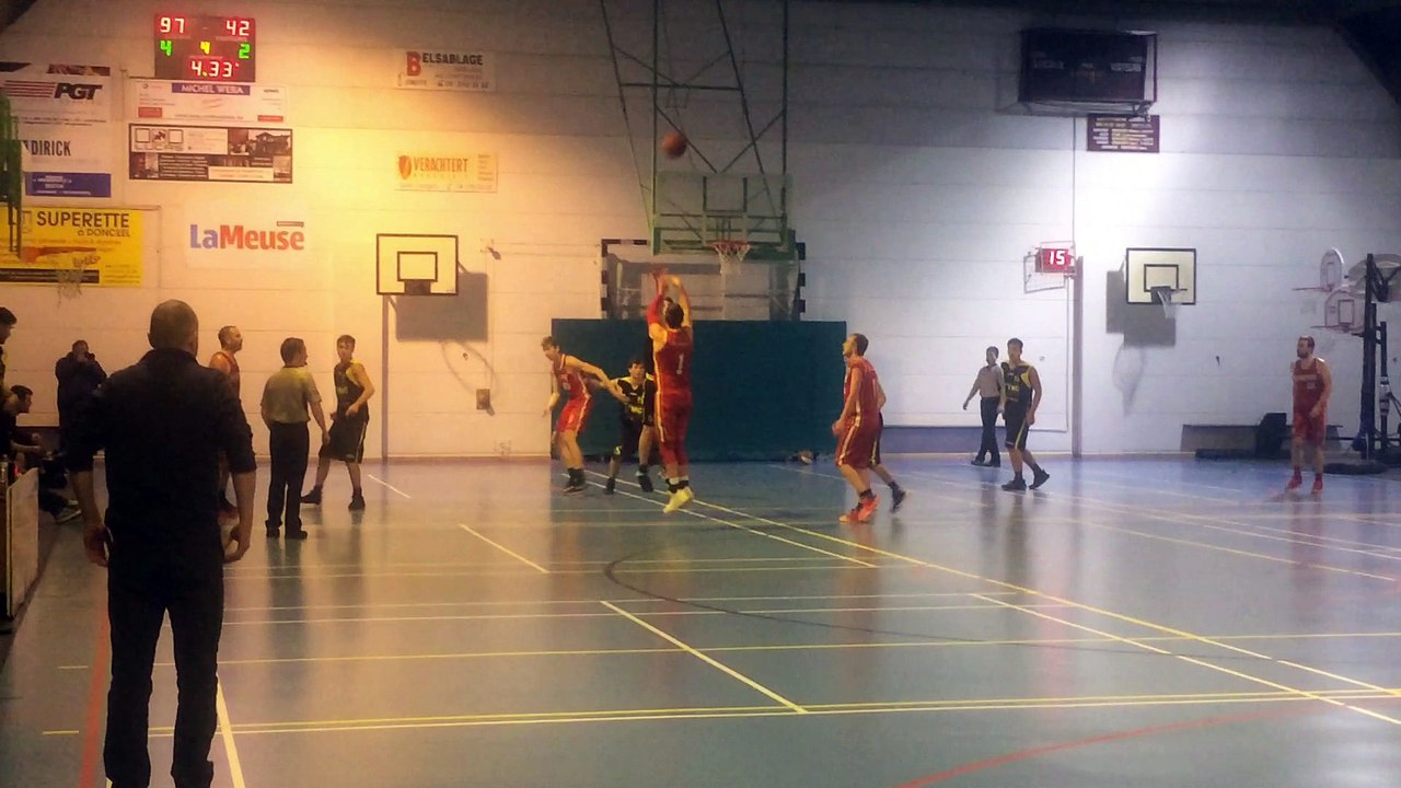 Basket-ball: BC Haneffe - Union Huy, le 100e point