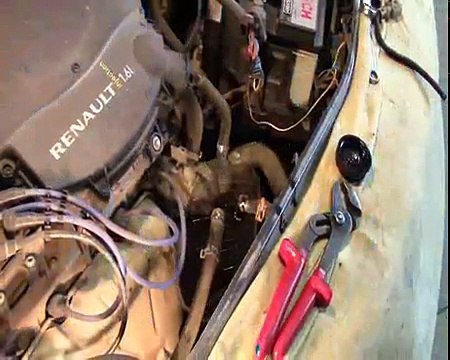 Замена жидкости ГУР на Рено Логан, Сандеро, Дастер, Ларгус