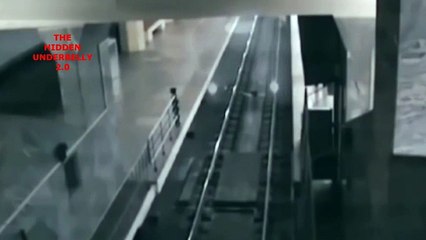 Video një “tren fantazmë” në një stacion në Kinë?
