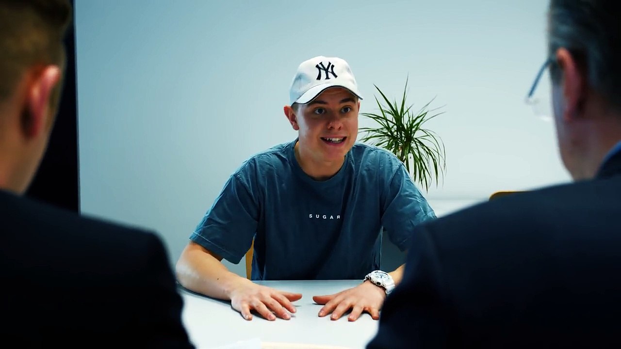 Bewerbungsgespräch - COMEDY SKETCH 