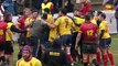 Los jugadores españoles de rugby intentan agredir al árbitro
