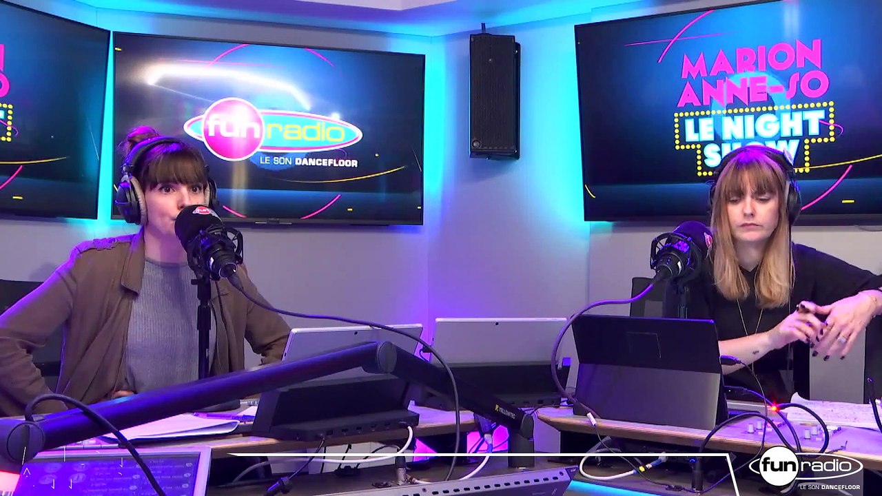 LECHER LE PIRE PIED DU MONDE - Marion et Anne-So