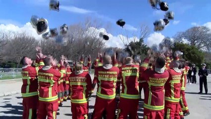 Le matelot Axel Vilain et sa maman Murielle