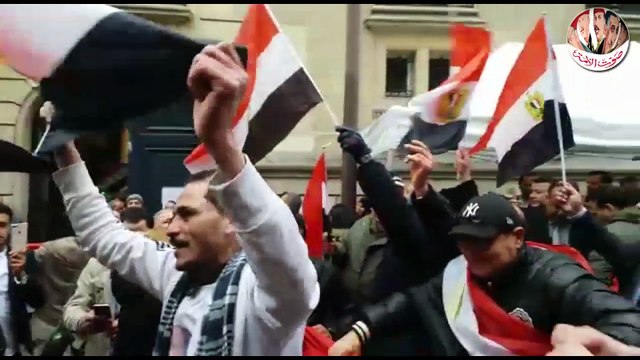 7 فيديوهات ترصد احتشاد المصريبن أمام السفارة بباريس للإدلاء بأصواتهم