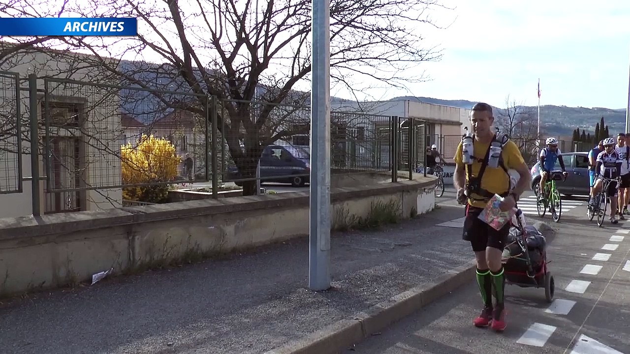 D!CI TV : Régis Descamps repart sur les routes pour 1000 km à pied jusqu'à Achicourt