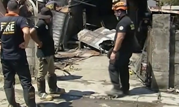 Pesawat Jatuh di Rumah Warga Filipina, 10 Orang Tewas