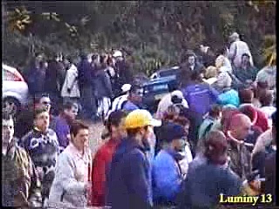 Crash berlinette Hommell rally des Cévennes 2002 merci aux spectateurs (comment finir sur 3 roues)