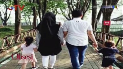 Arumi Bacshin Temani Putranya Cukur Rambut