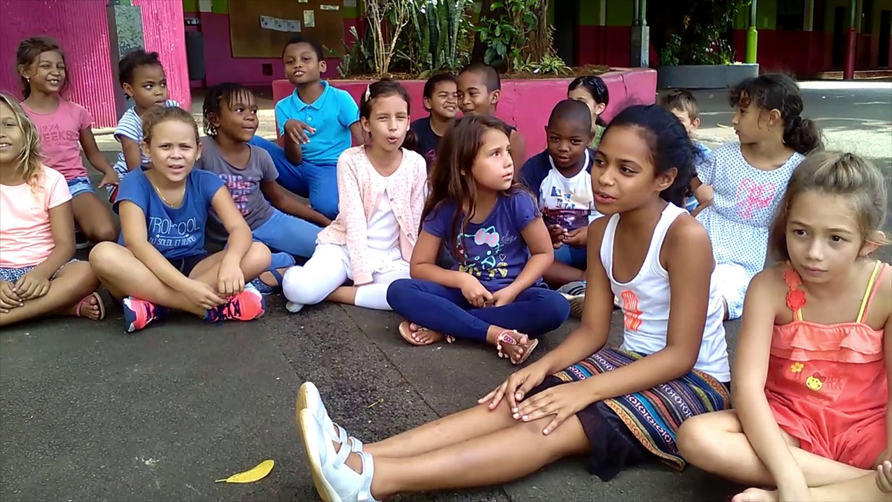Film sur la fête des langues - Ecole Raymond Mondon