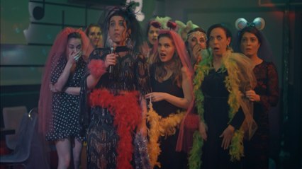 İstanbullu Gelin 41. Bölüm Kına Gecesine Dansçı Damgası