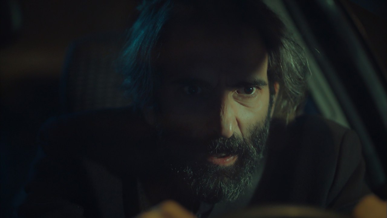 İstanbullu Gelin 41. Bölüm Adem'den Şok Hareket!