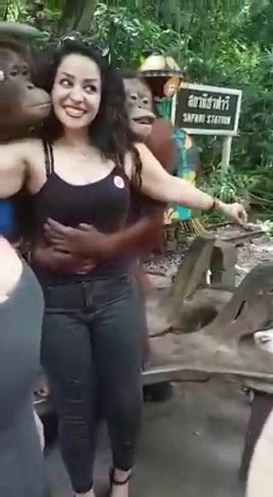 Funny monkey and girl The Naughty -Monkey Press Boobs- 2018 HD