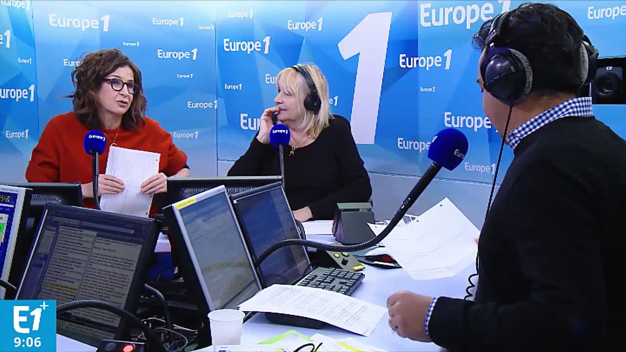 Valérie Lemercier fait jouer "Hôtel du Nord" à Patrick Cohen dans Europe matin