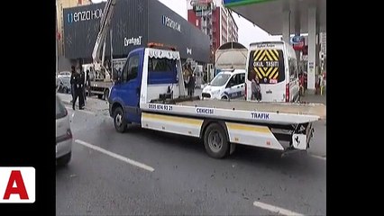 E-5�te feci kaza!; Takla atan araç yan yola uçtu... Trafik kitlendi