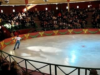Vidéo Noël gaulois spectacle sur Glace 4