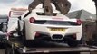 Angleterre : Une Ferrari détruite par des flics par erreur !
