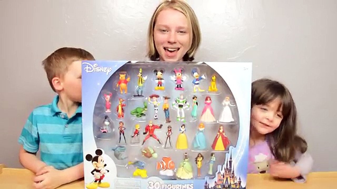 Disney Charers Princesses 30 Figurines Mickey Mouse Pooh Incredibles Finding Nemo Toy Story