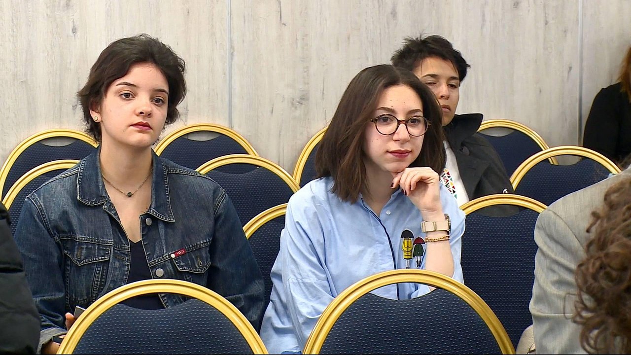 Tunisian students developing app to protect women