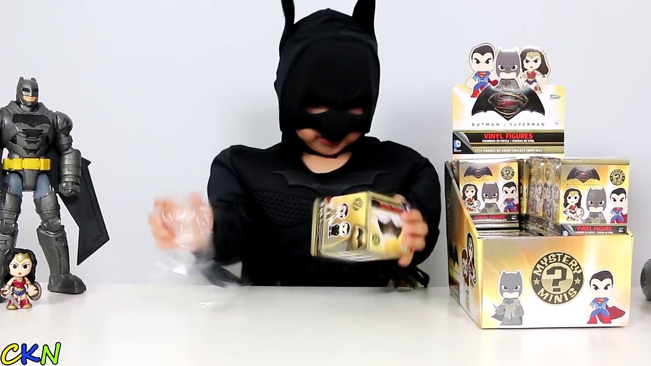 Unboxing Case Of Batman Vs Superman Mystery Minis Blind Box Surprise Fun Ckn Toys