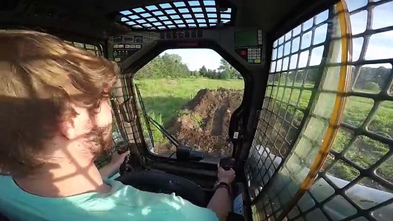 HOW TO MAKE A MOTOCROSS JUMP! - Vlog #39