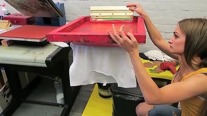 UNTYING BIKINI PRANK