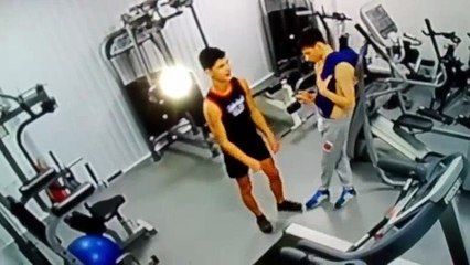 selfis en le gym  ridiculo como lo ves