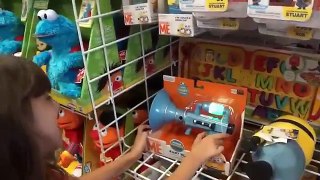 TOY HUNT AND MEET UP with Me & my Kids - Toys R Us, Disney Store, Hot Topic, Justice