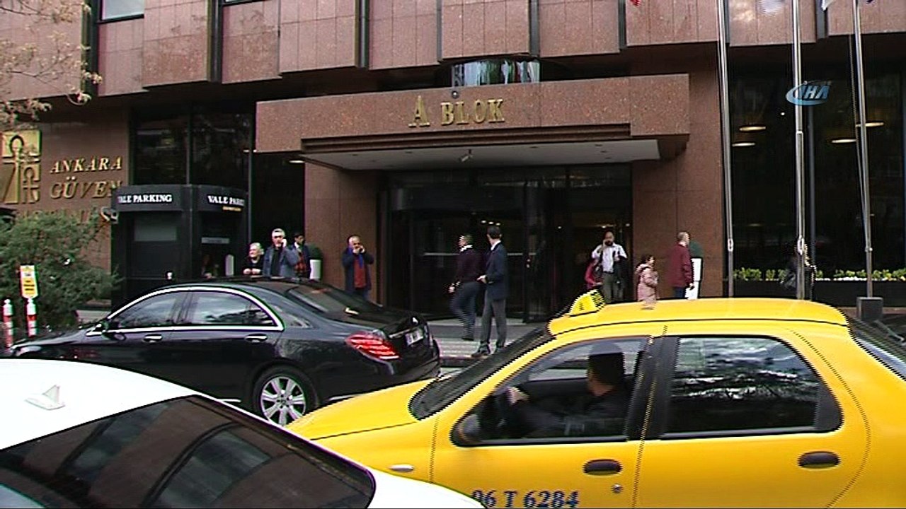 Bakanlardan Hasan Celal Güzel'in ailesine taziye ziyareti