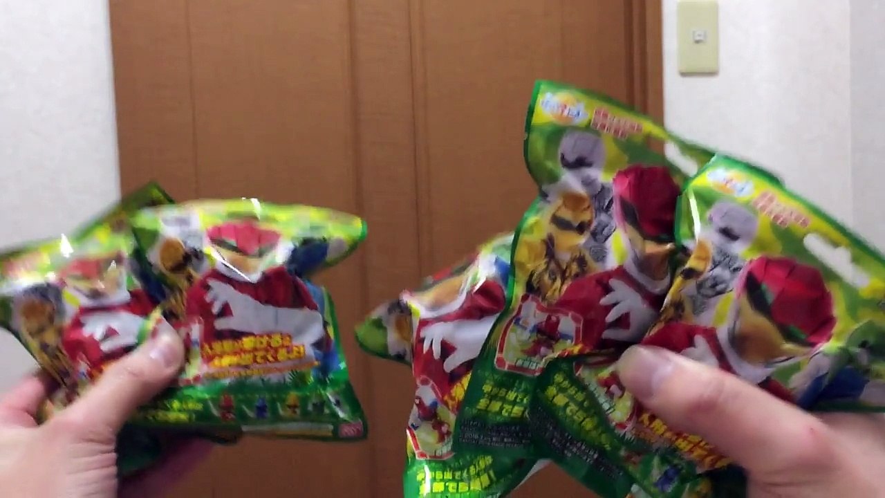 びっくらたまご ジュウオウジャー入浴剤をやってみた！【１日目】出したけど・・surprise egg bath ball Zyuohger