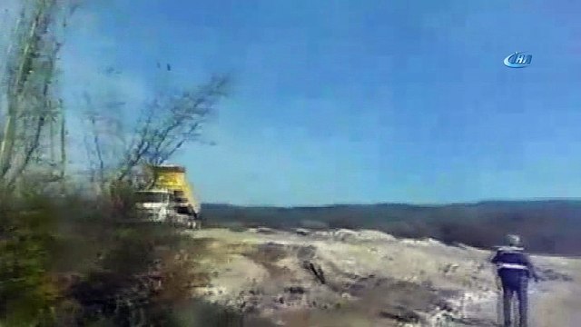 Boş araziye inşaat atığı döken sürücü suçüstü yakalandı