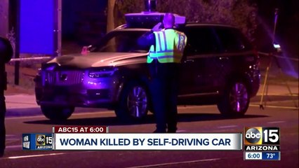 Tải video: Woman killed by self-driving Uber in Tempe