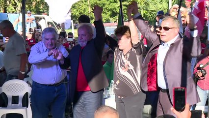 Expresidentes arropan a Lula en inicio de gira por sur de Brasil