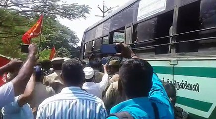 ரத யாத்திரையை தடுக்க முயன்ற சீமான் கைது-வீடியோ