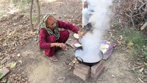 Suji Ka Halwa Fastest Cooking Video On Chulha _ Granny Village Food _ सूजी का हलवा चूल्हा रेसिपी